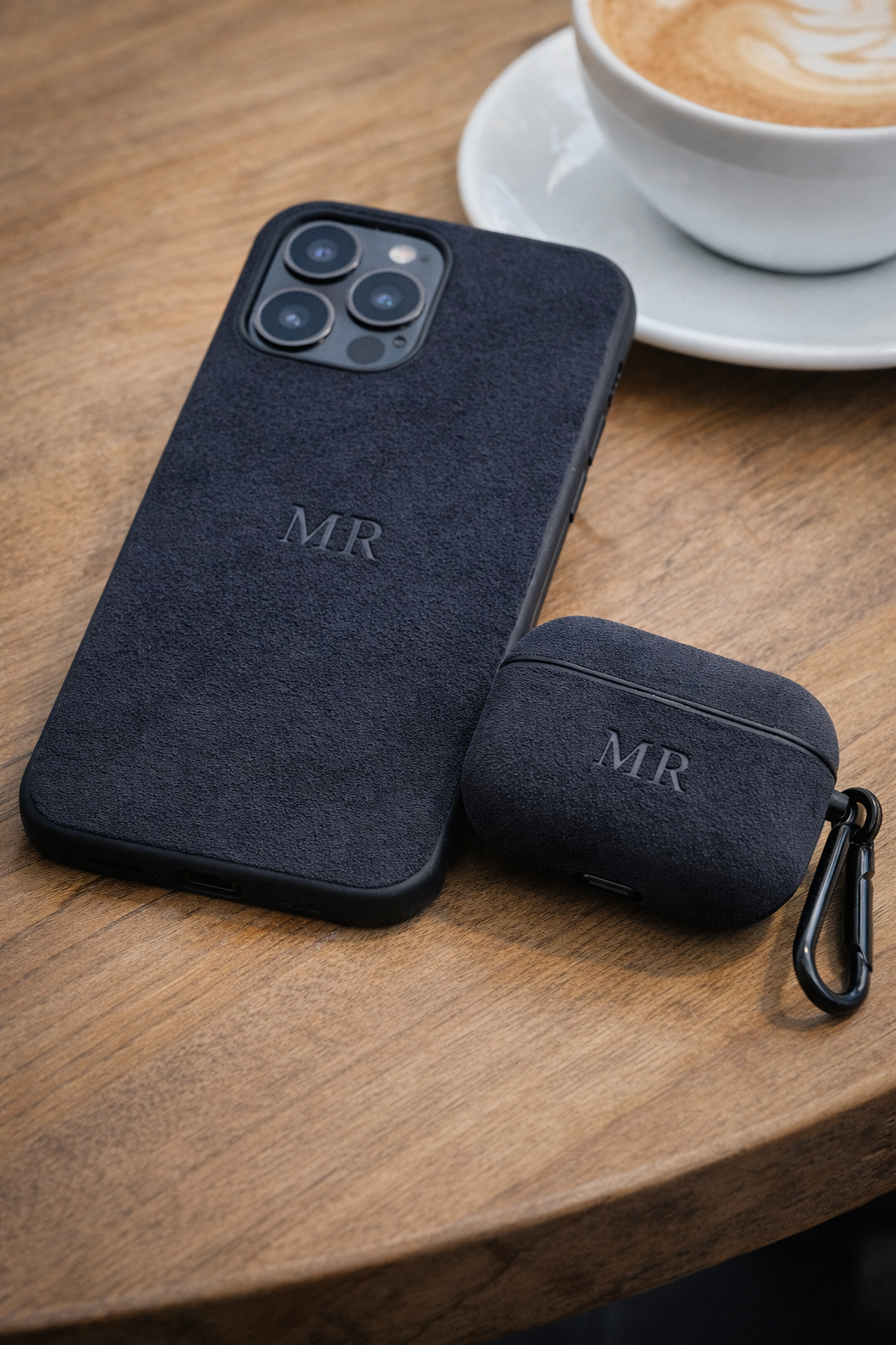 Alcantara Bundle: iPhone Zonify