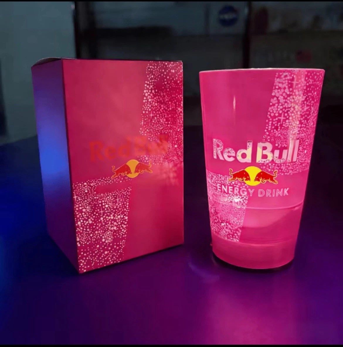 Red bull LED-Leuchtbecher Wasseraktivierter Leuchtbecher mit Strohhalm - Zonify