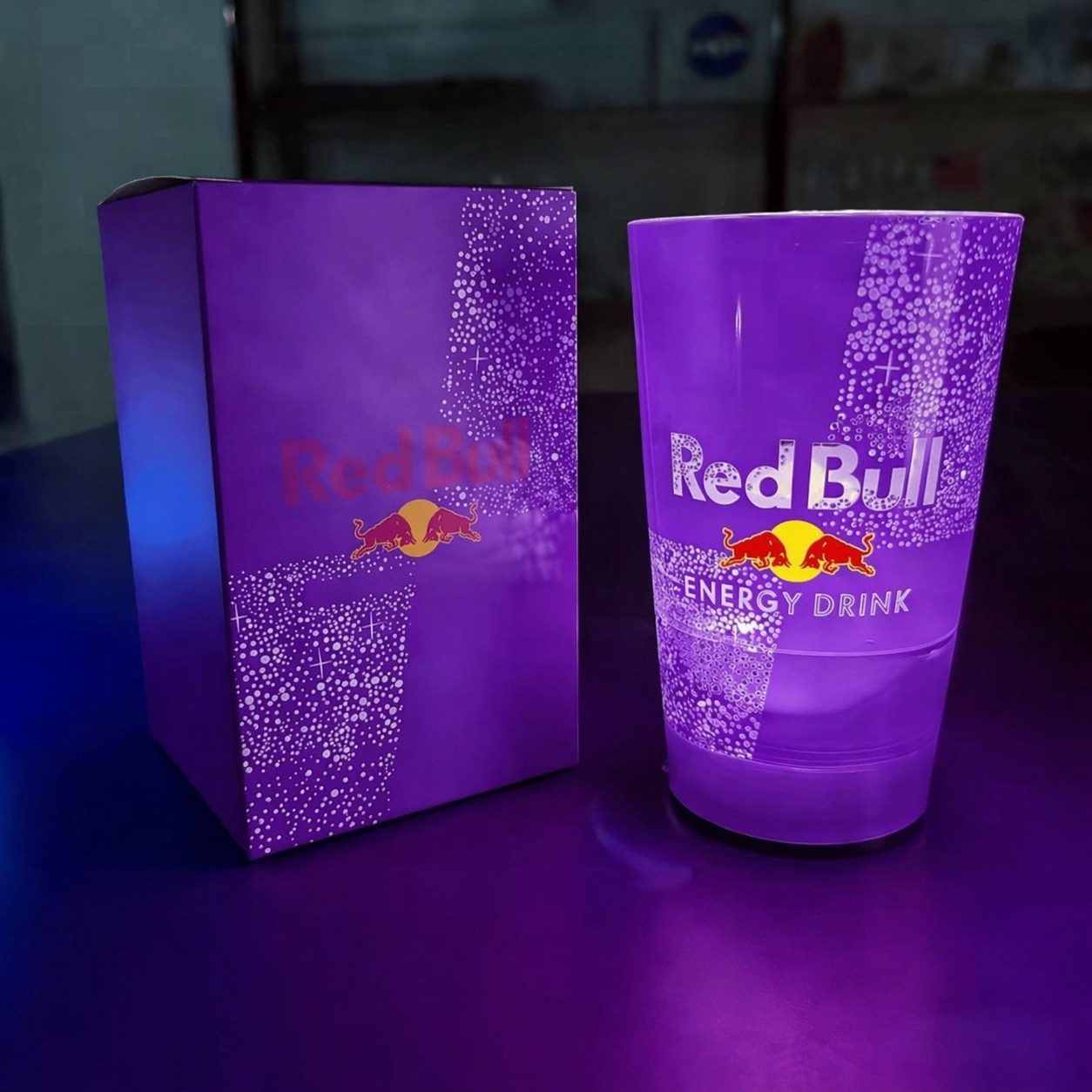 Red bull LED-Leuchtbecher Wasseraktivierter Leuchtbecher mit Strohhalm Red Bull